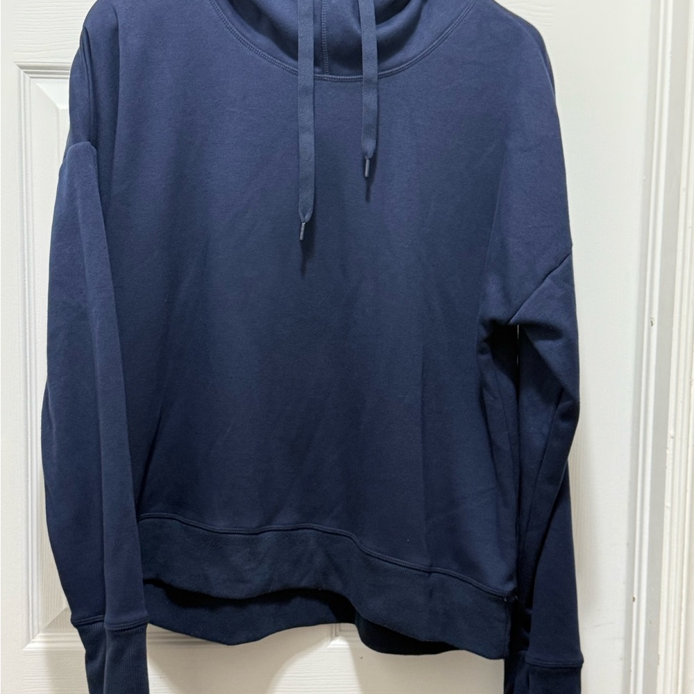 Yogalicious Deep Blue Activewear size XL soft and comfy.